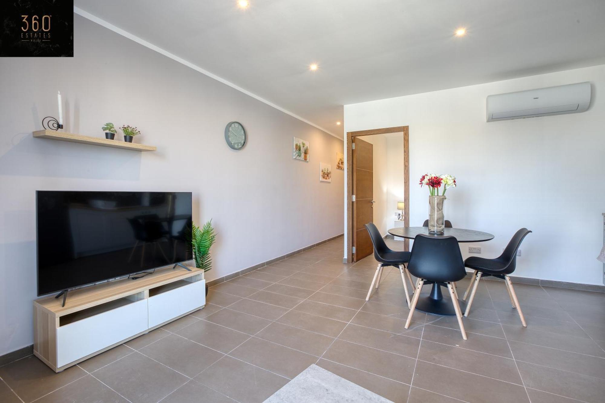 Gzira'S Seashore Stayaway Close To Manuel Island Exterior photo